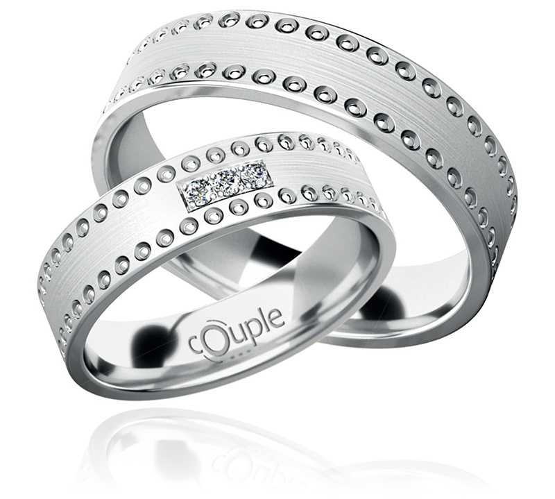 Couple snubní a zásnubní prsteny